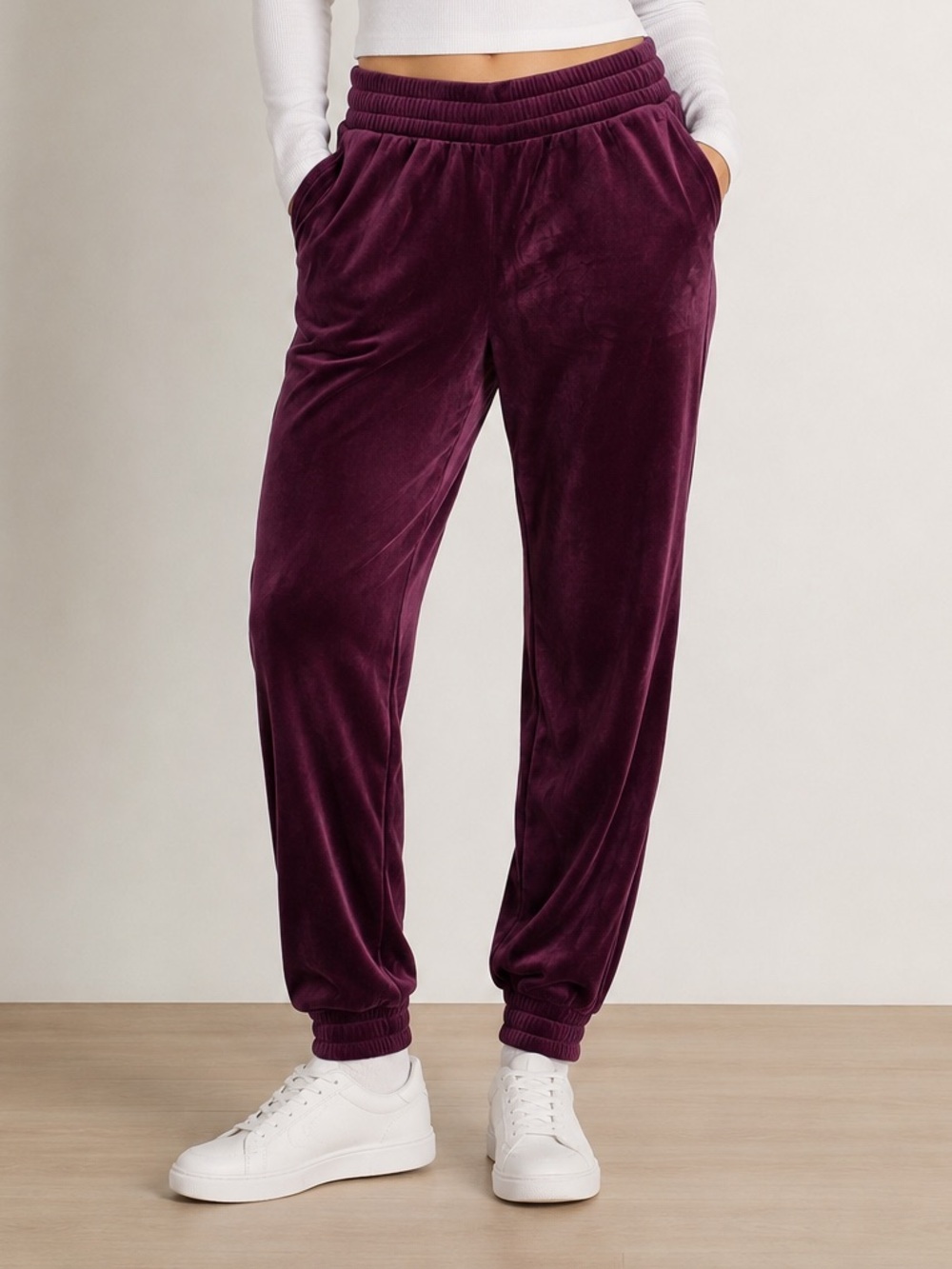 NWT Express Wine Burgundy Velour Jogger Pants Size Large Soft Plush Lounge